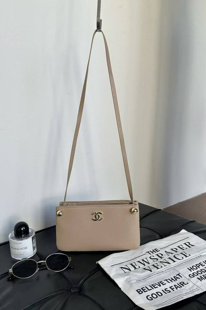 Chanel
withbox 
95 dhs🇦🇪🇦🇪

Zain143
♥️♥️♥️