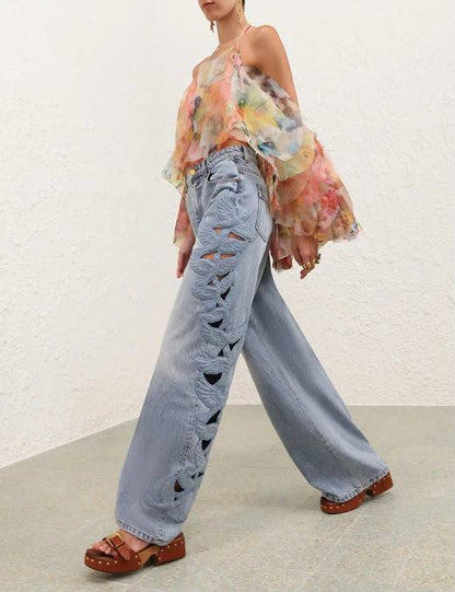 ZIMMERMANN JEANS
      💯 % COTTON✨
   ✨VIP QUALITY 😍
Sizes;  0-1-2-3
850 dhs✅

Zain287
♥️♥️♥️