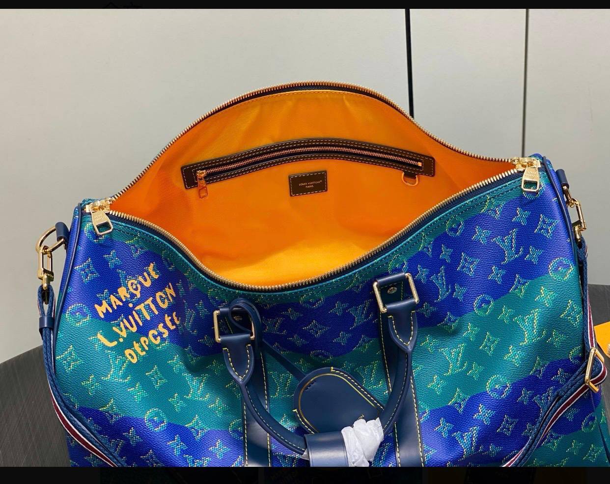 Louis vuitton💕💕✨
Duffel bag Super master quality 🔥🔥
Available ✨💕💕
With full packing 📦🎀
For Price 👇 WTSP Text Zain 0568585901

Zain252
♥️♥️♥️