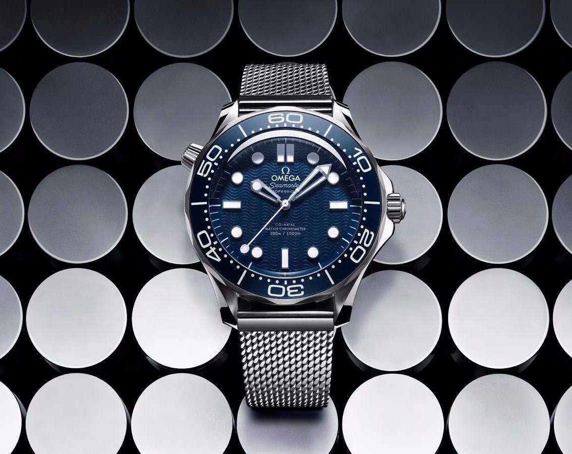 Omega watch for men good 
quality automatic 
260 dhs🪙💚

Zain59
♥️♥️♥️