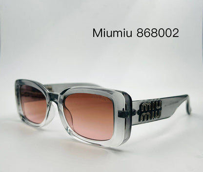 Miu Miu
Sunglasses 🕶️ 
good quality 💯
With master box 🗃️ 
50 dhs🌺

Zain273