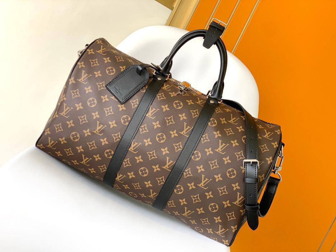 LV Travel Bags 
Master +++
For Price 👇 WTSP Text Zain 0568585901

Zain142
♥️♥️♥️