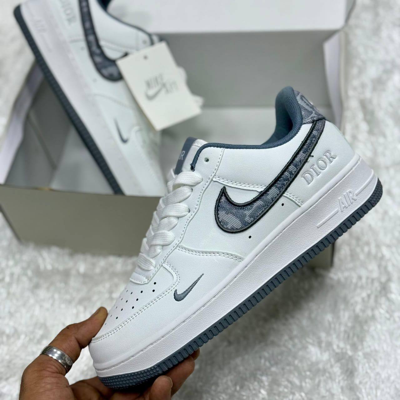 Nike 
95 dhs🪙💕
Size 40 to 45

Zain27
♥️♥️♥️