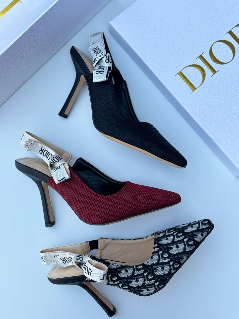 Dior 
120 dhs🪙💕
Size 36-42

Zain55
♥️♥️♥️