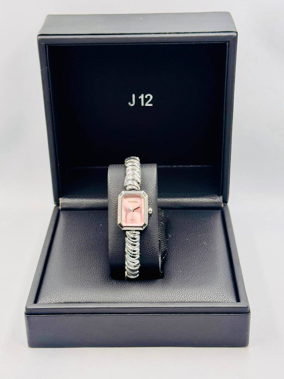 Chanel Ladies
*New arrival*🔥
55 dhs✅

Zain08
♥️♥️♥️