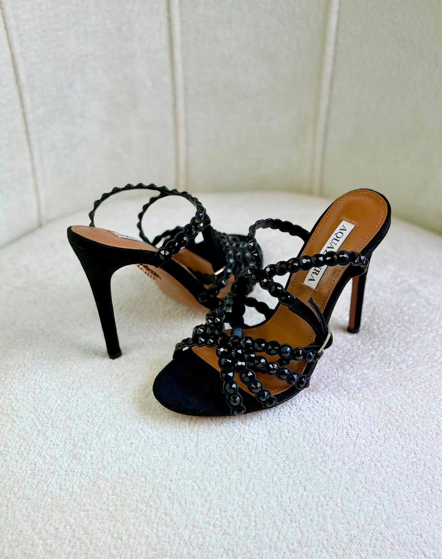 AQUAZZURA
Super *AAA* *+* Quality 💯 
With original packing🎁🎁
SIZE:36and41
Available now
450 dhs✅

Zain308
♥️♥️♥️