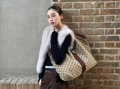 GUCCI 
 GOOD QUALITY 
120 dhs✅

Zain39
♥️♥️♥️