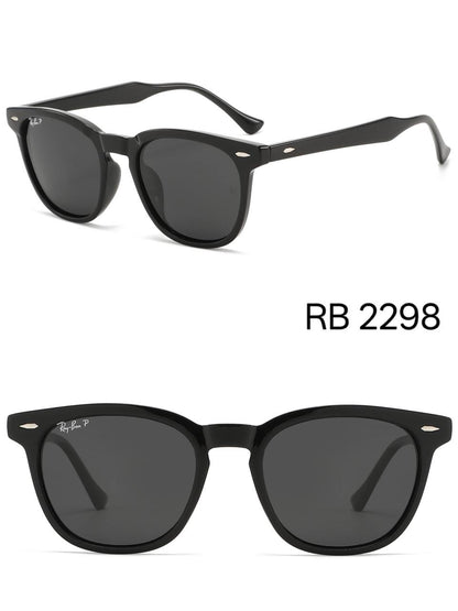 *New available💥*
Sunglasses 🕶️ 
good quality 💯
With master box 🗃️ 
50 dhs✅

Zain273
♥️♥️♥️