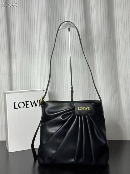 Loewe
Master
340 dhs✅
#30cm💕🥳💁‍♂️

Zain228
♥️♥️♥️
