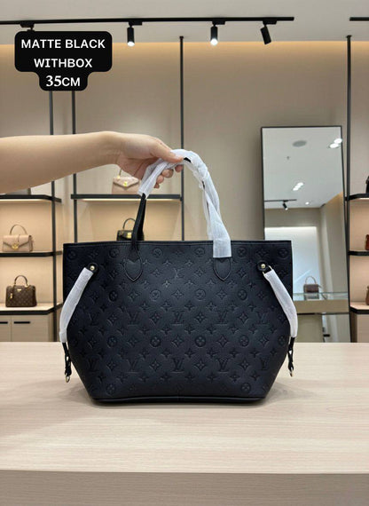 LV
ɴᴇᴠᴇʀғᴜʟʟ 
sʜᴏᴜʟᴅᴇʀ ʙᴀɢ /ᴘᴏᴜᴄʜ
ᴡɪᴛʜʙᴏx
🎁🎁🎁

ʟᴇᴀᴛʜᴇʀ
sɪᴢᴇ:35ᴄᴍ
100 dhs💓

Zain56
♥️♥️♥️