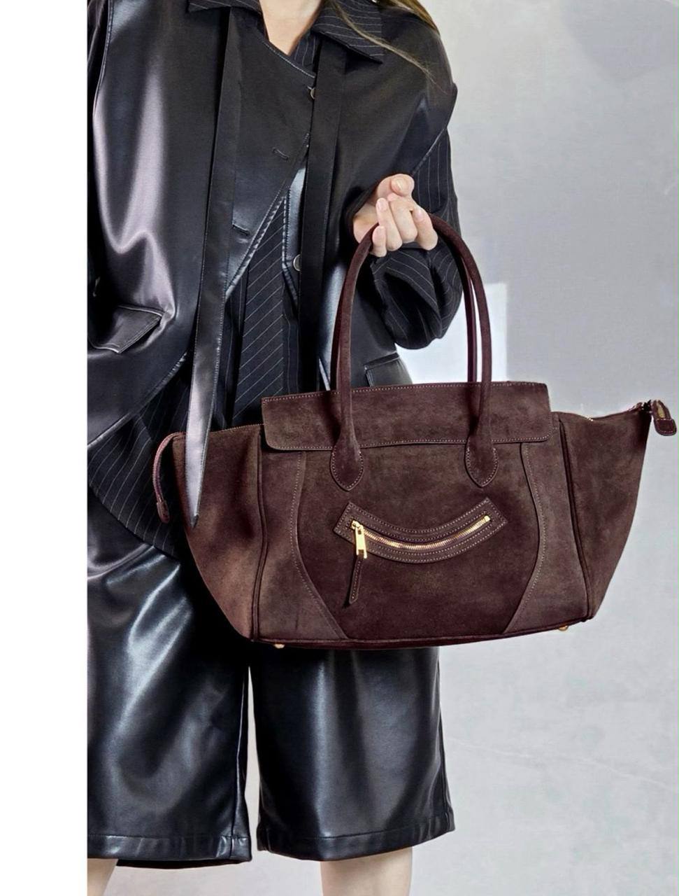 CELINE 

HIGH QUALITY 

NEW CAME 
125 dhs🇦🇪🇦🇪

Zain17
♥️♥️♥️