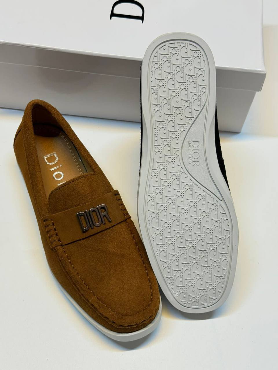 NEW CAME😍
DIOR SHOES
GOOD QUALITY
125 dhs✅
Size 39 TO 45

Zain40
♥️♥️♥️