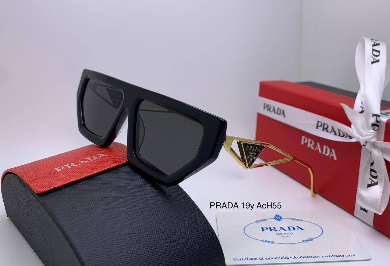 Prada
Super master quality 
190 dhs💓

Zain126
♥️♥️♥️