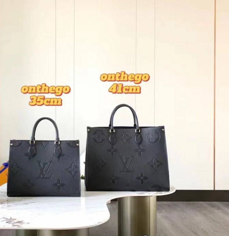 LV
105 dhs❣️    
41cm 35cm
100 dhs❣️
25cm
High quality

Zain35
♥️♥️♥️