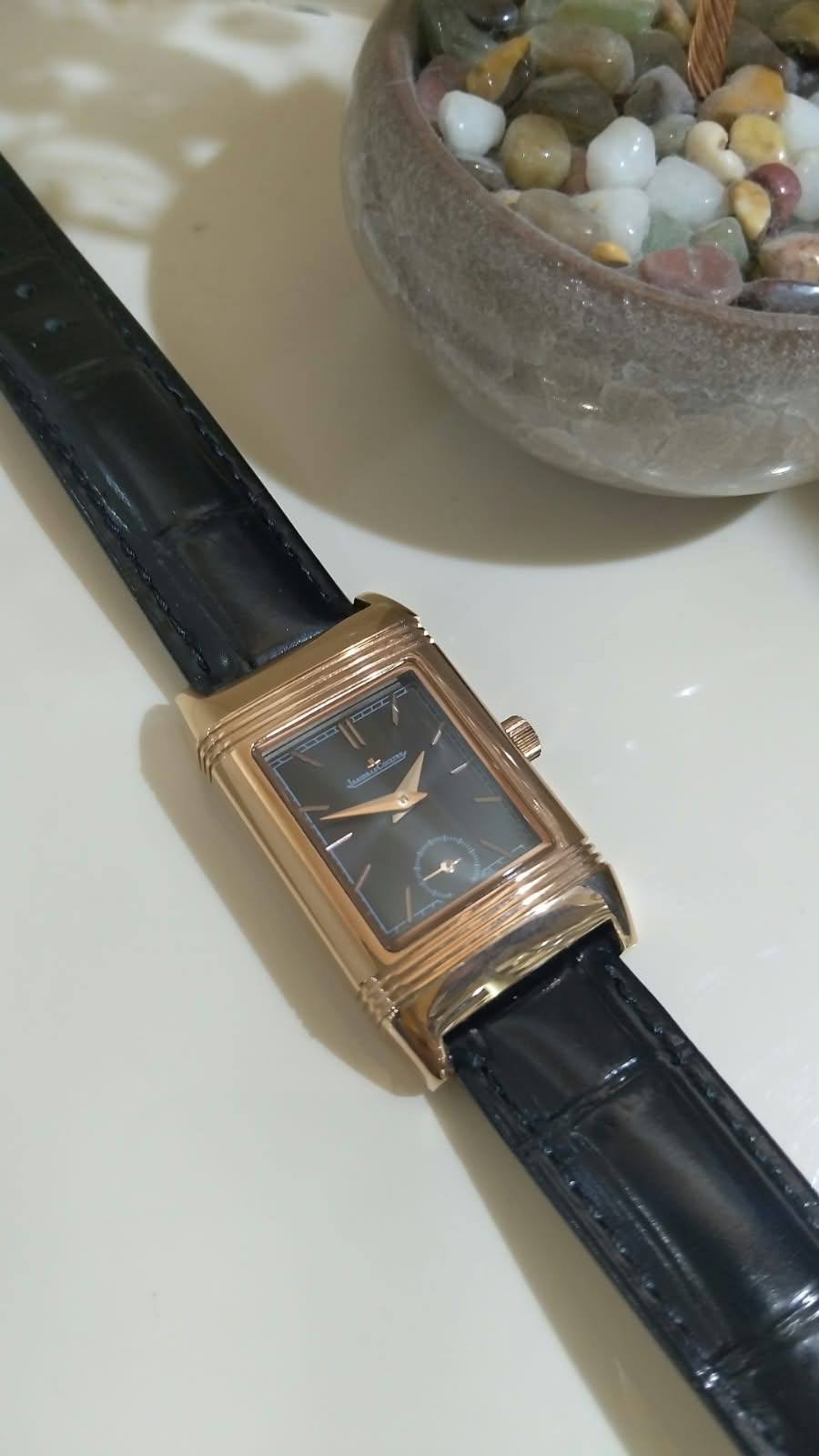 Reverso

400 dhs🇦🇪🇦🇪

Zain264
♥️♥️♥️