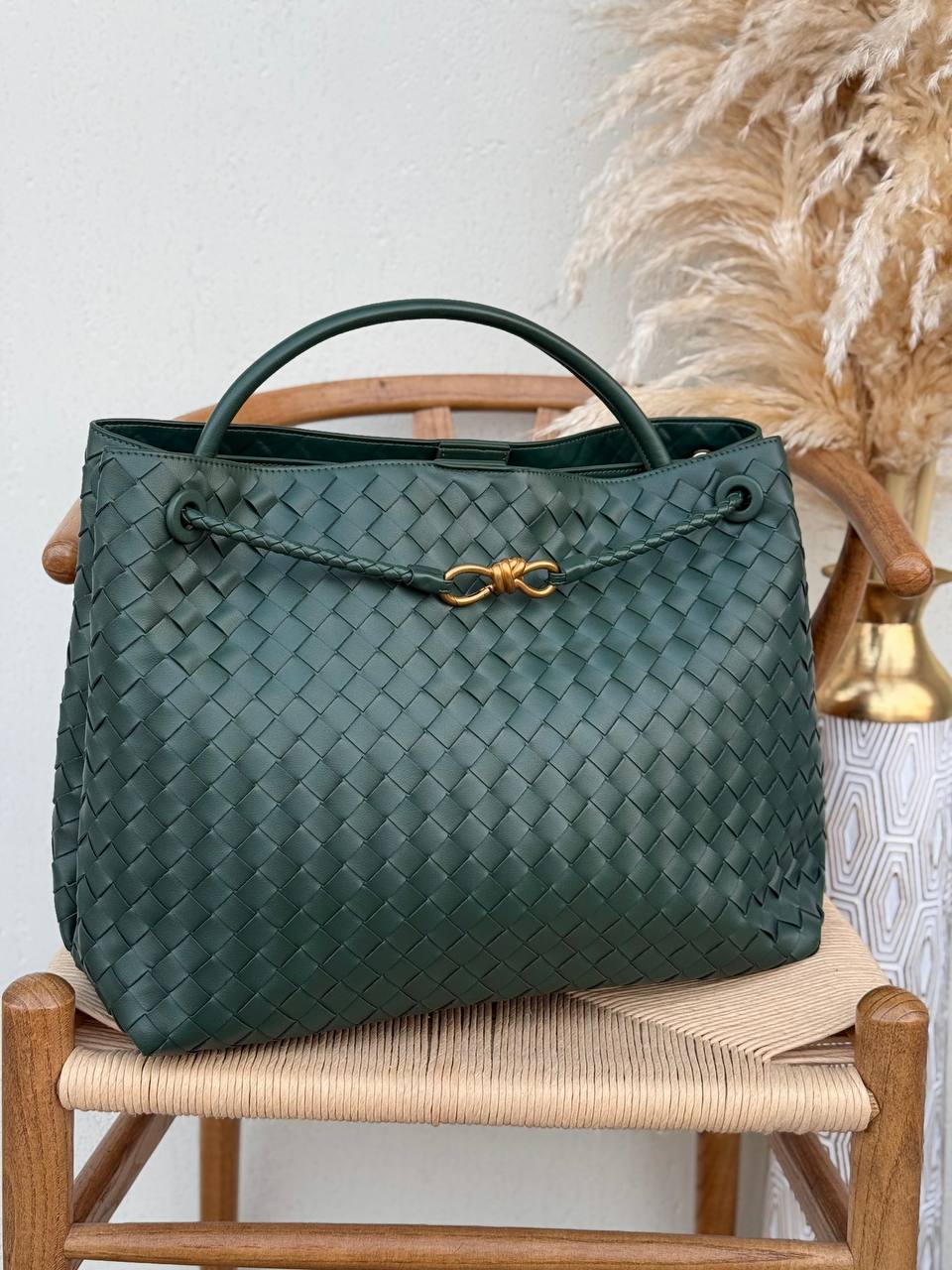 BOTTEGA VENETA
42cm
500 dhs✅
Top quality

Zain167
♥️♥️♥️