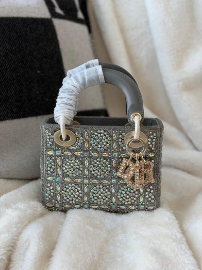 𝑵𝒆𝒘 𝑪𝒐𝒍𝒍𝒆𝒄𝒕𝒊𝒐𝒏
𝑫𝒊𝒐𝒓
𝑽𝒊𝒑 𝑸𝒖𝒂𝒍𝒊𝒕𝒚
17𝒄𝒎
For Price 👇 WTSP Text Zain 0568585901

Zain257
♥️♥️♥️