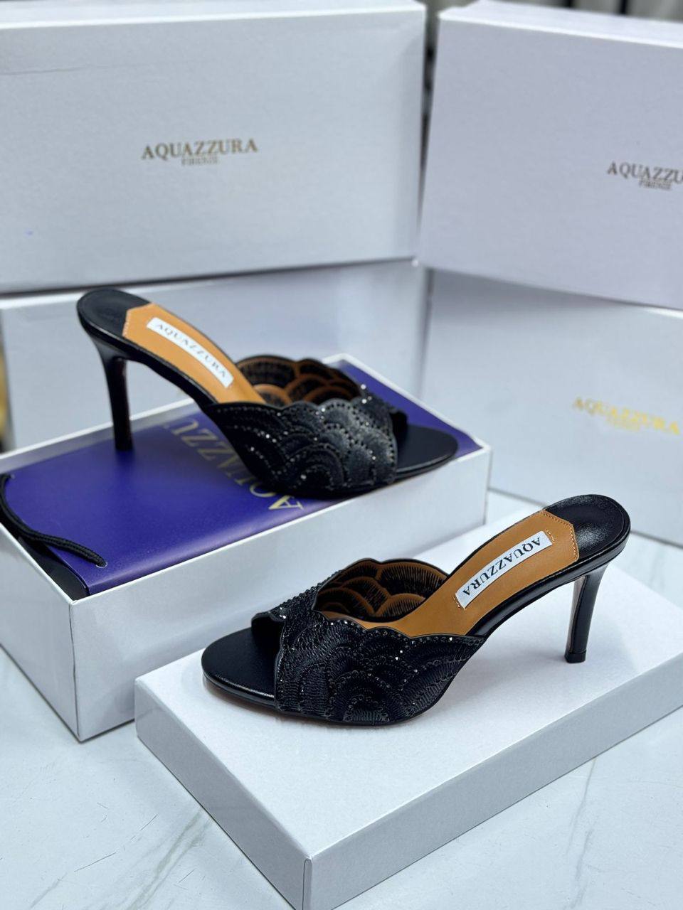 Aquazzura 
120 dhs🌺
Size 36-41

Zain21
♥️♥️♥️