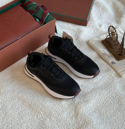 New. Men Loro piana shoes 

   Size  .  41  to 46

150 dhs🪙🌨️

Zain80
♥️♥️♥️
