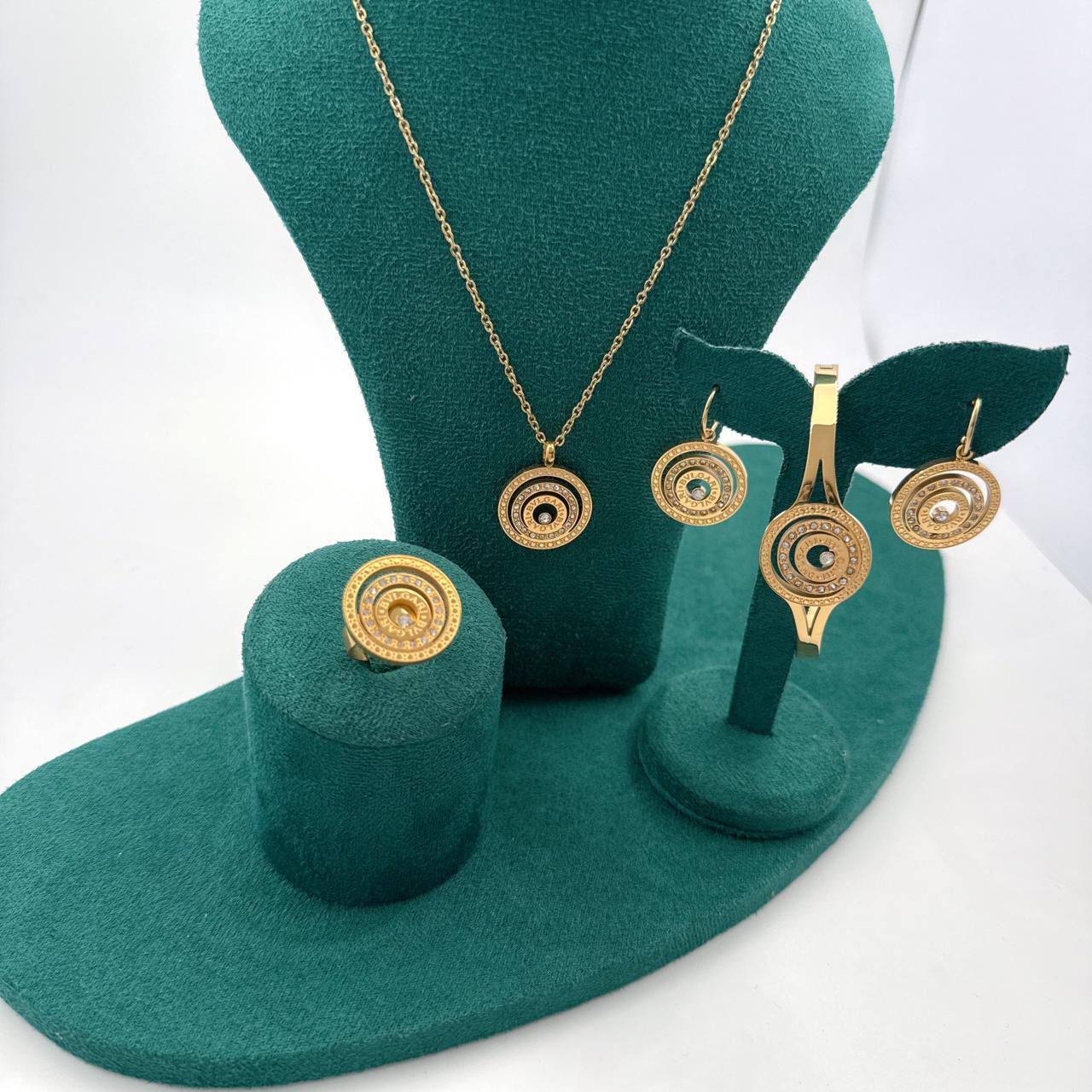 one Set Accessories
50 dhs🇦🇪

Zain45
♥️♥️♥️