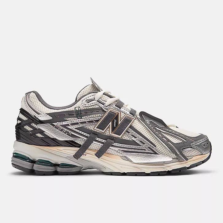 New Balance 1906A "Tech Explosion"💥
40-45 AVAILABLE 
250 dhs✅

Zain242
♥️♥️♥️
