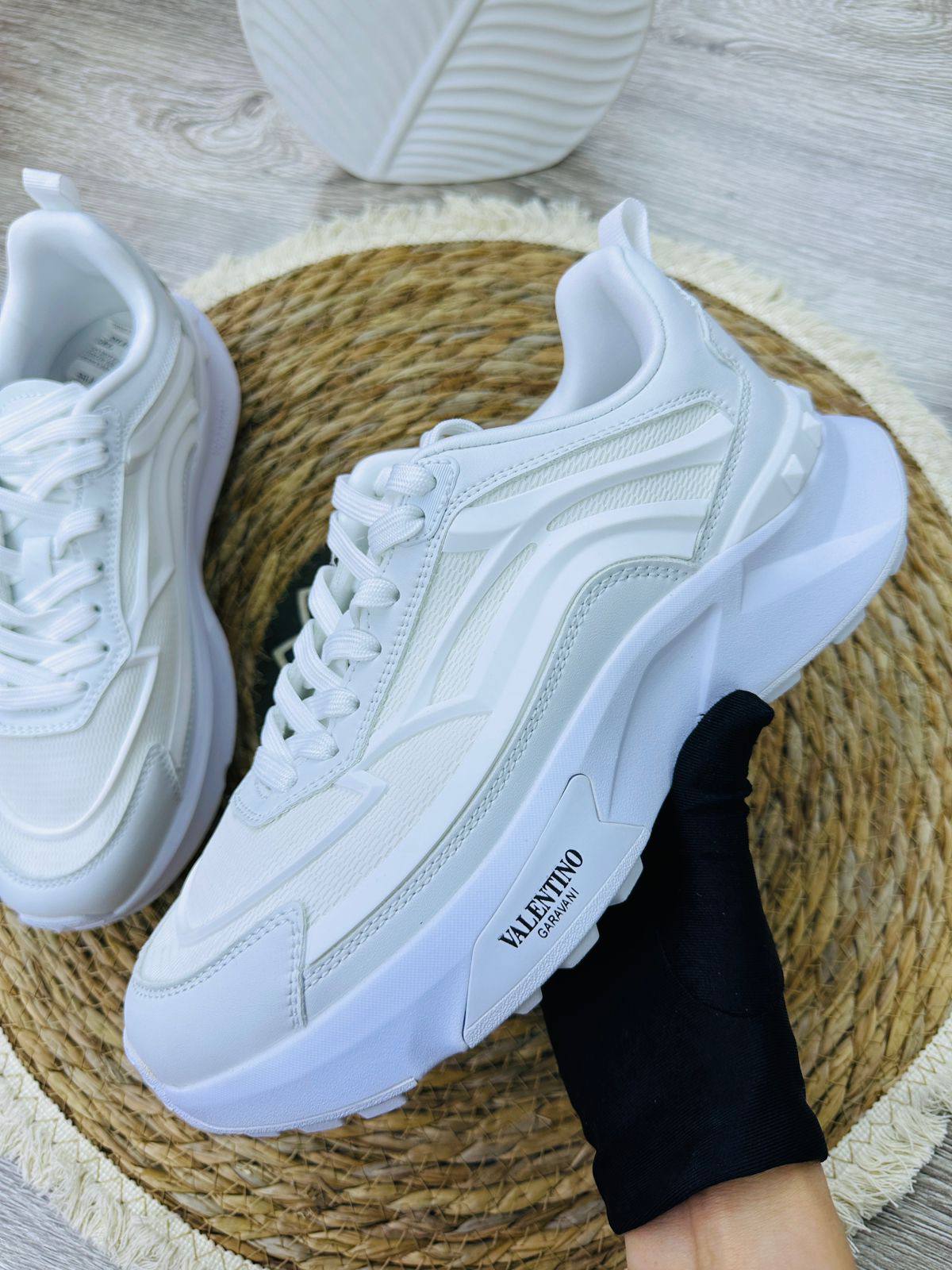 New Master
High quality 
size 40-45 
230 dhs🪙🌨️

Zain132
♥️♥️♥️