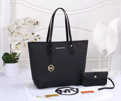 MK
100 dhs🇦🇪🇦🇪 
high quality  42cm

Zain26
♥️♥️♥️