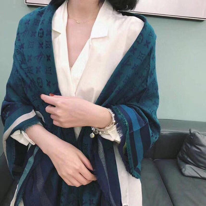 Cotton scarf 
45 dhs🪙🌨️

Zain93
♥️♥️♥️