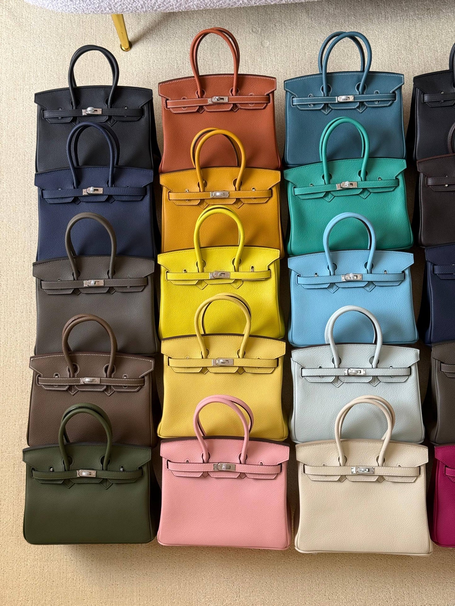 Hermes birkin 25cm💕master quality😍

with box❤️
🎁🎁🎁

400 dhs🪙🌨️

Zain52
♥️♥️♥️