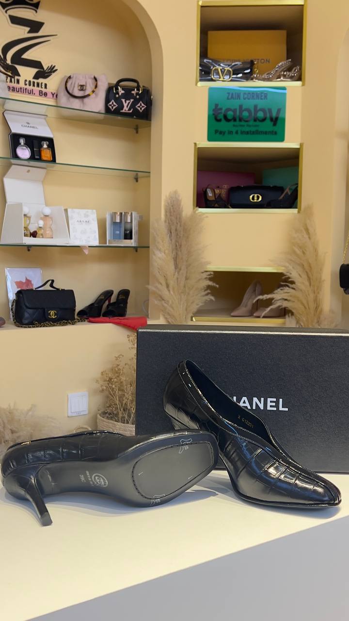 Super master chanel

550 dhs
36-41

Zain171
♥️♥️♥️