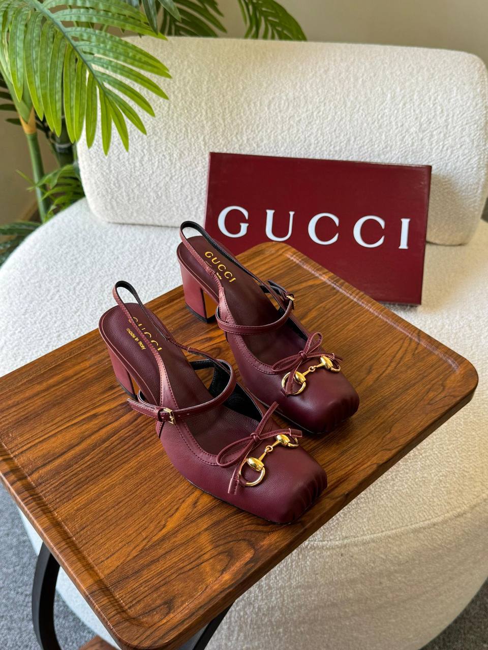 GUCCI 
SuperMaster Quality 💯
450 dhs❣️
Size: 36-41💥

Zain171
♥️♥️♥️
