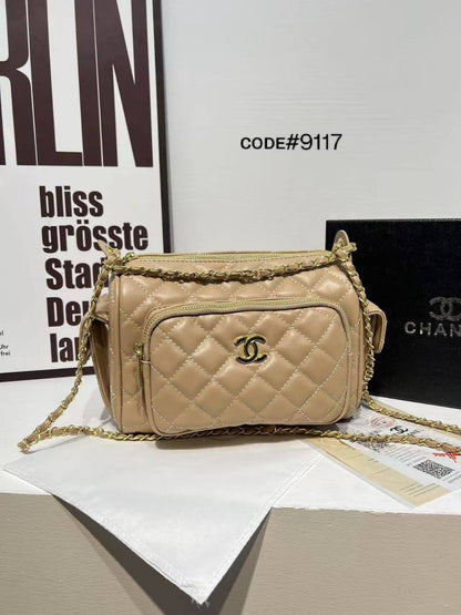 CHANEL ᴄᴀᴍᴇʀᴀ ᴄᴀsᴇ
CROSS BODY BAG
ǫᴜɪʟᴛᴇᴅ ʟᴇᴀᴛʜᴇʀ ᴍᴀᴛᴇʀɪᴀʟ
ᴄʜᴀɪɴ sʜᴏᴜʟᴅᴇʀ ʙᴀɢ
sɪᴢᴇ : 24 cm
ᴡɪᴛʜ BOX
🎁🎁🎁

75 dhs🪙💕

Zain31
♥️♥️♥️