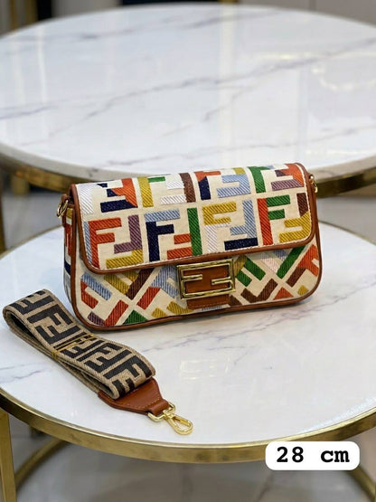 Fendi
120 dhs✅
with box

Zain90
♥️♥️♥️