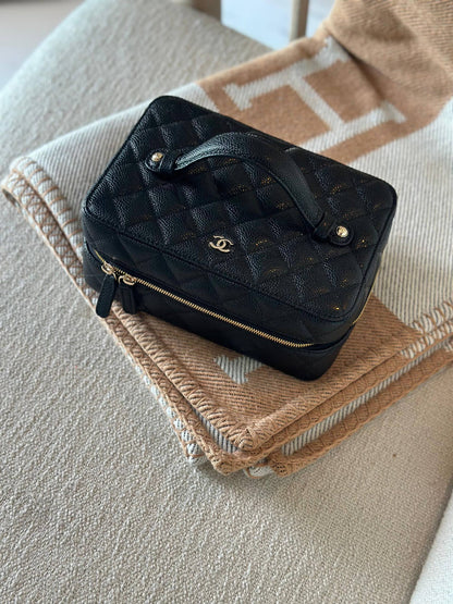 CHANEL  
SUPER MASTER QUALITY 
AVAILABLE 

For Price 👇 WhatsApp✅
0568585901 
0507557372
0552275751 Owner Zain 👌

Zain307
♥️♥️♥️