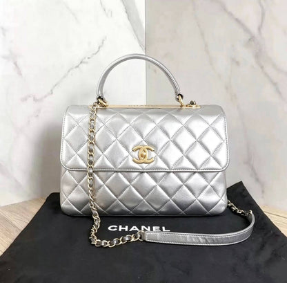 CHANEL
 GOOD QUALITY
110 dhs✅

Zain295
♥️♥️♥️