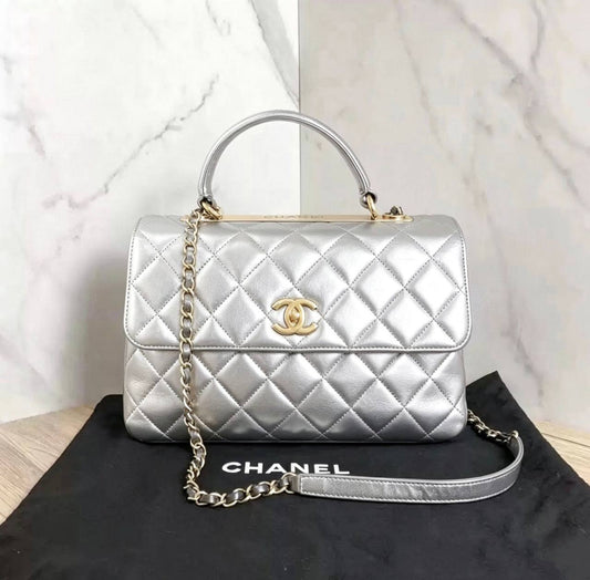 CHANEL
 GOOD QUALITY
110 dhs✅

Zain295
♥️♥️♥️