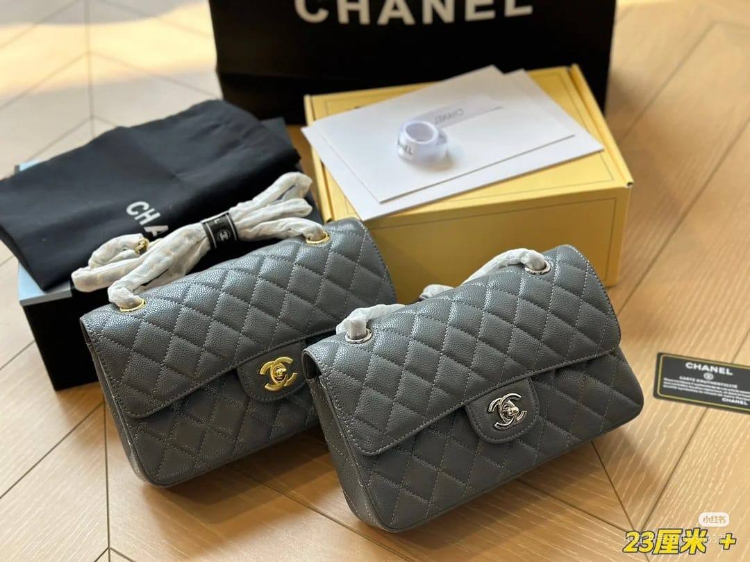 Chanel
23 CM 
Master
280 dhs🌺

Zain10
♥️♥️♥️