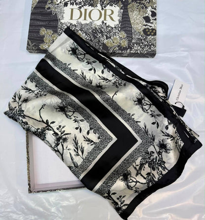 silk scarf 
40 dhs

Zain93
♥️♥️♥️