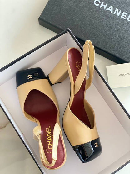 CHANEL
AAA master quality 
Size 37……..41 
450 dhs✅

Zain180
♥️♥️♥️