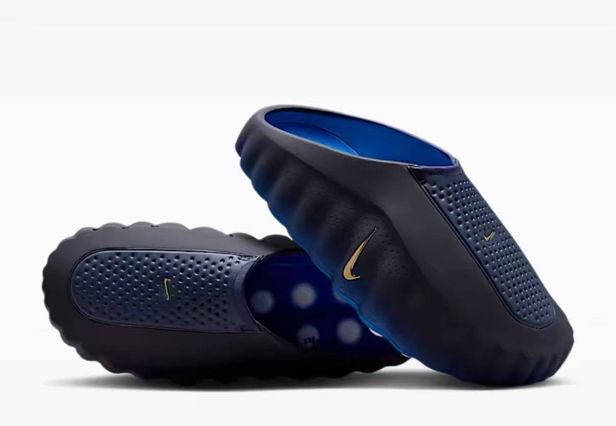 Nike Slippers, High Quality 
Size 40 To 45
160 dhs✅

Zain120
♥️♥️♥️