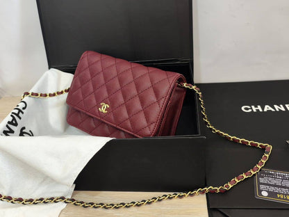 Chanel
85 dhs✅
high quality 

With box
🎁🎁🎁

Zain26
♥️♥️♥️