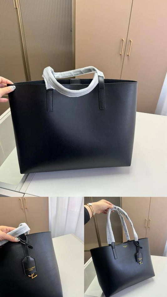 YSL
100 dhs🪙🌺

Good quality with zipper

Zain35
♥️♥️♥️