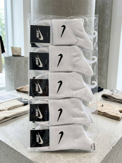 NEW CAME 
NIKE SOCKS 
FULL COTTON

45 dhs🇦🇪🇦🇪🇦🇪

Zain40 
♥️♥️♥️