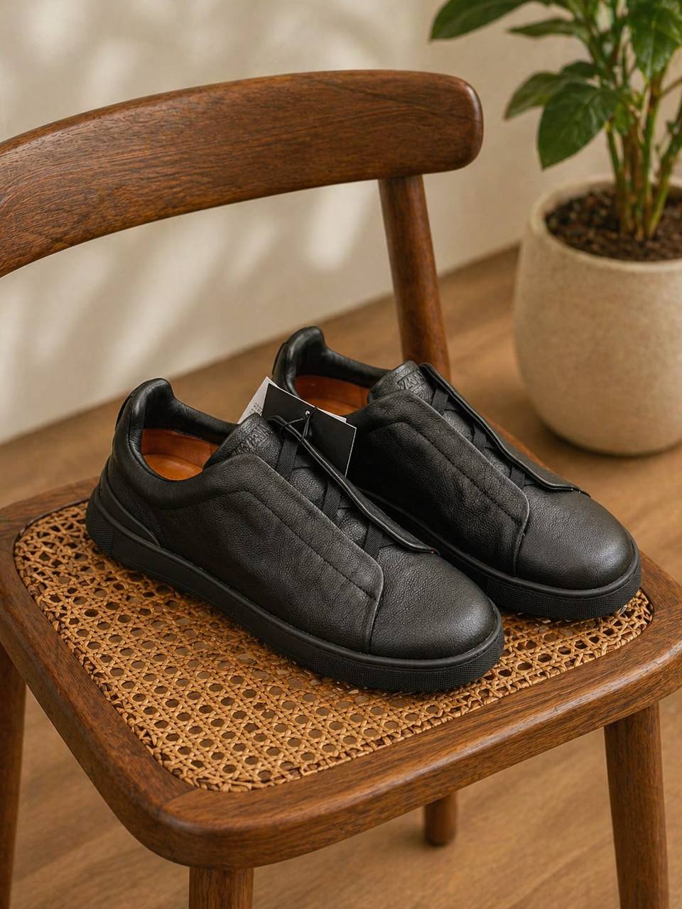 ZEGNA SHOES FOR MEN MASTER QUALITY

350 dhs✅

*SIZE : 40-41-42-43-44-45-46*

Zain58
♥️♥️♥️