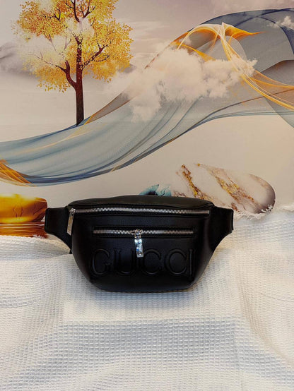 Gucci 
Best quality with box’s 
70 dhs✅
size 18 cm

Zain290
♥️♥️♥️