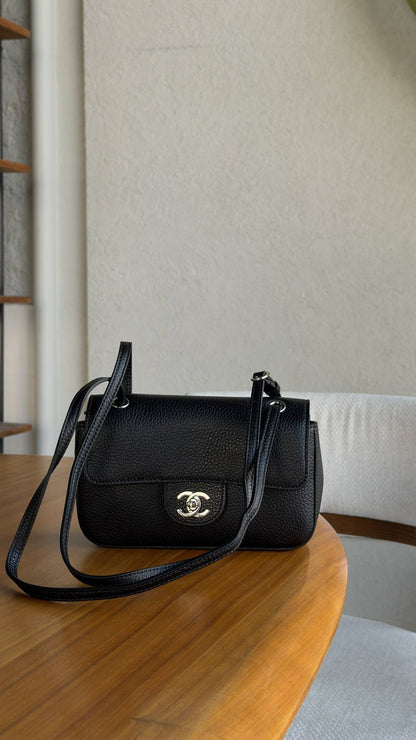 New collection ⚜️
CHANEL 💚
VIP quality 💎
MINI FLAP BAG ✨
Size : 20 cm
For Price 👇 WhatsApp✅
0568585901 
0507557372
0552275751 Owner Zain 👌

Zain336
♥️♥️♥️