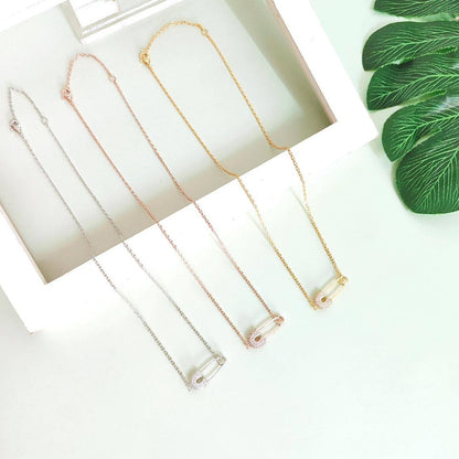 APM SET 🐦‍🔥*
Necklace ✨
Earring 🪷
Bracelet 🌸
Master quality 💯
With normal boxes 📦 
110 dhs🪙💚
With master box 🗃️ 
130 dhs🪙💚

Zain216
♥️♥️♥️