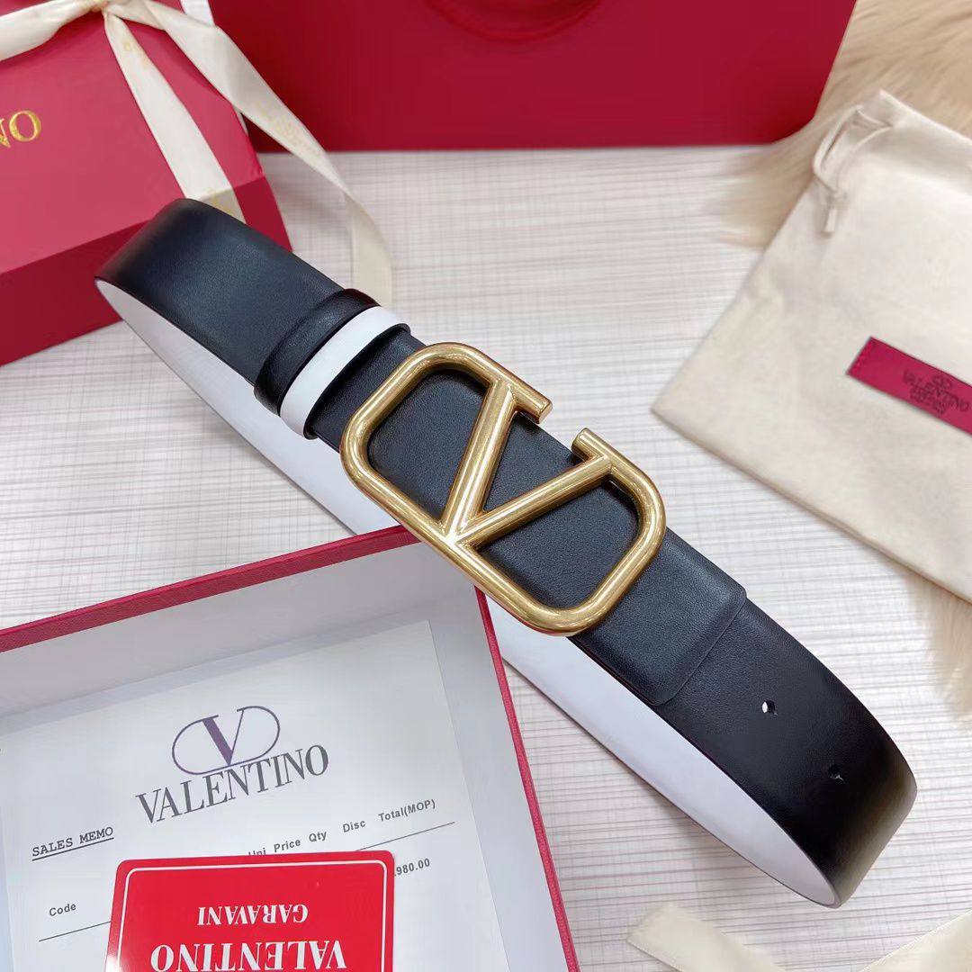 💞 Valentino 💞
💞*Master quality*💞
260 dhs💓

Zain164
♥️♥️♥️