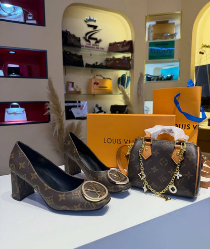 Lv offer

230 dhs  
With boxes

Zain175

اطلبوها من الوتس المثبت في الأعلى👆🏻👆🏻

تواصلو معنا 👈🏻 Zain 
For order WhatsApp pinned 👆🏻

♥️♥️♥️