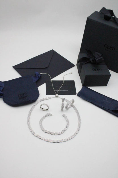 APM
350 dhs🪙💕 set 

Zain122
♥️♥️♥️